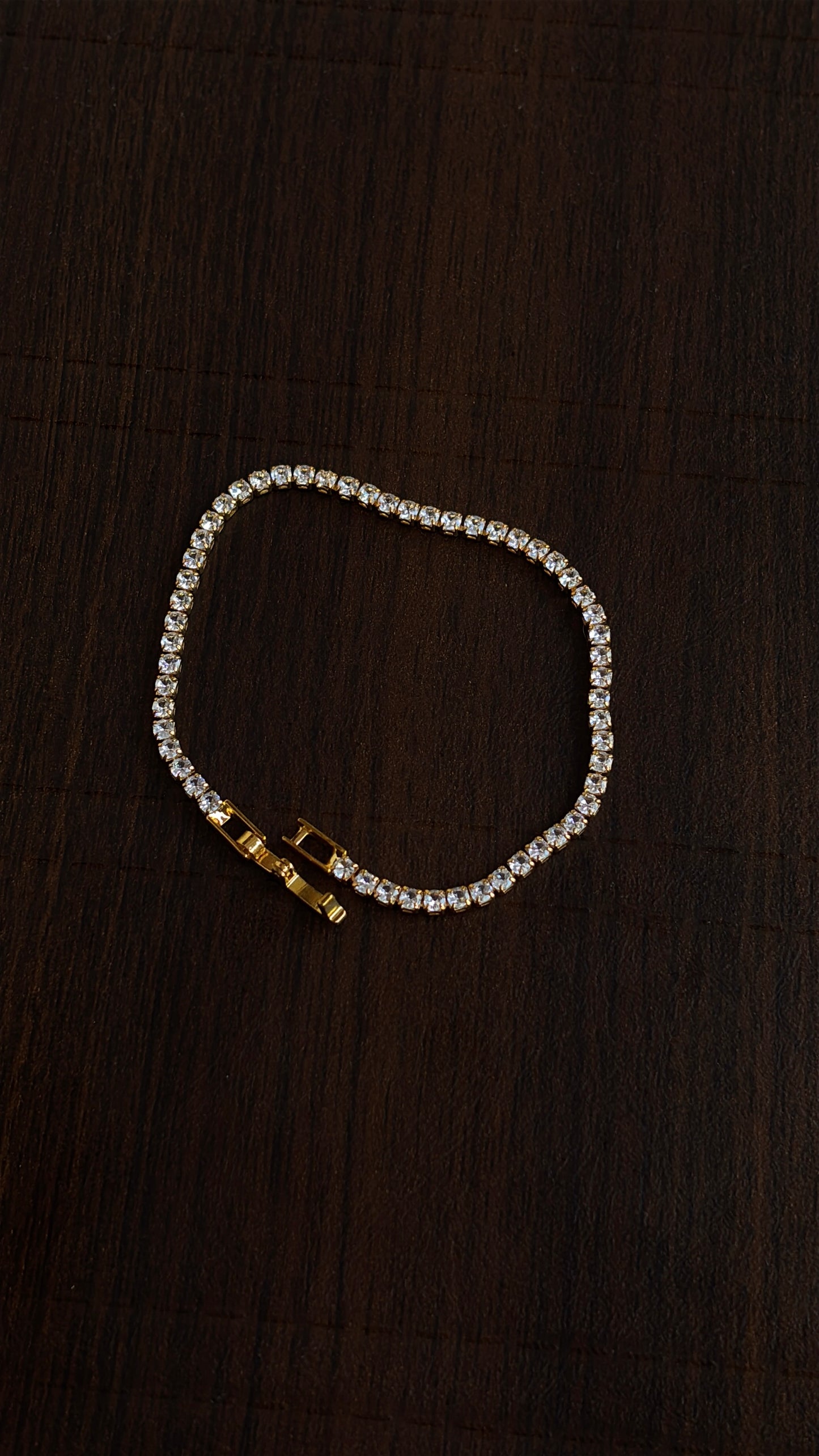 Tennis bracelet
