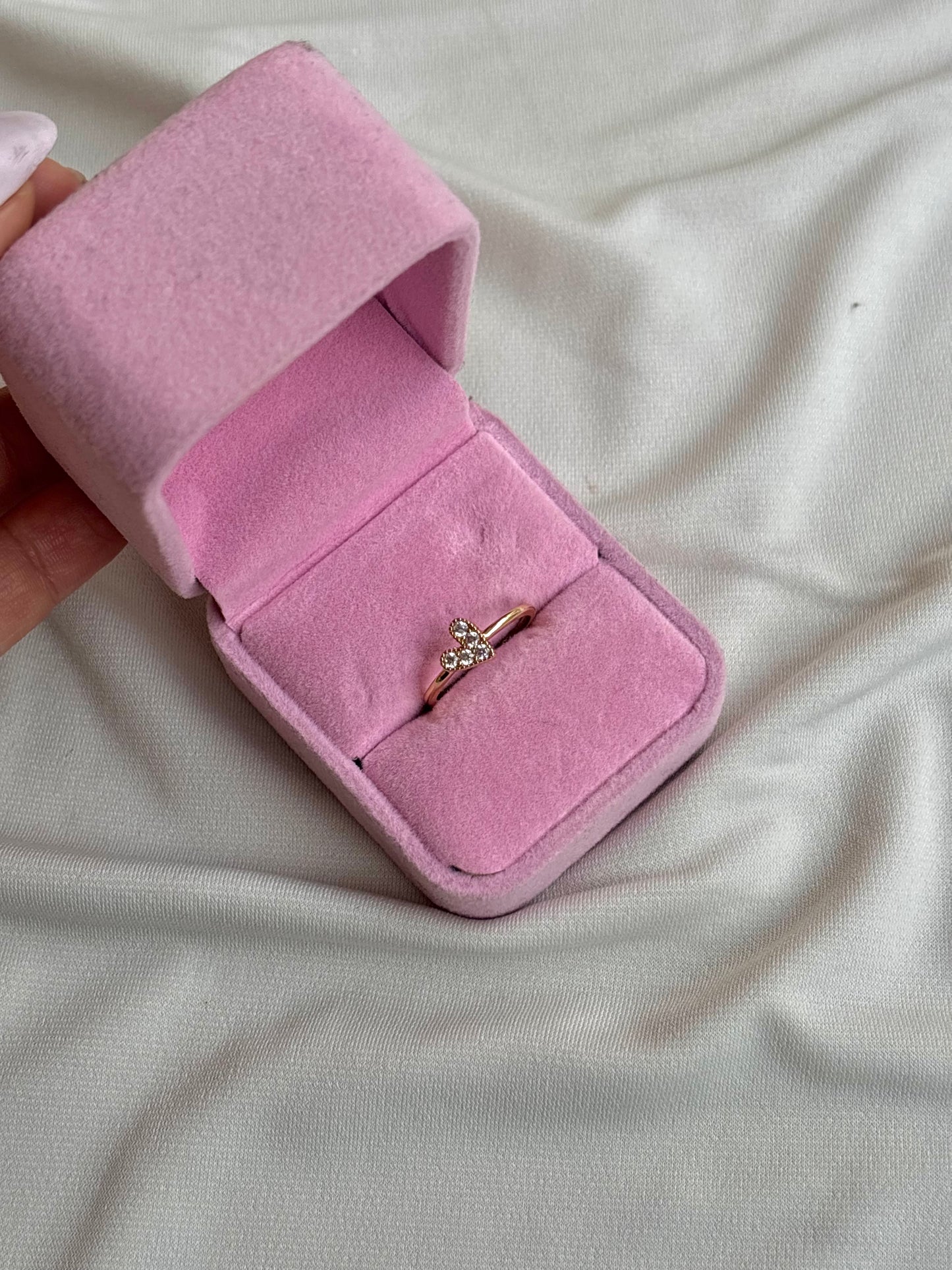 Tiny heart Ring
