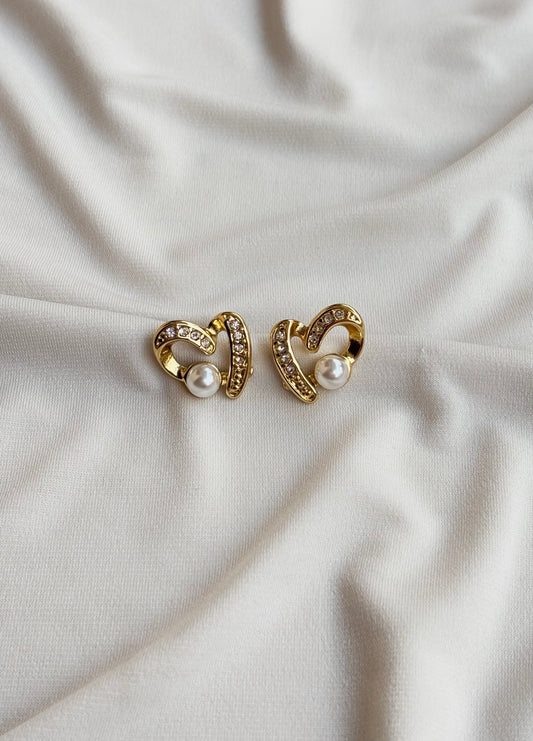 Pearl Heart Earring