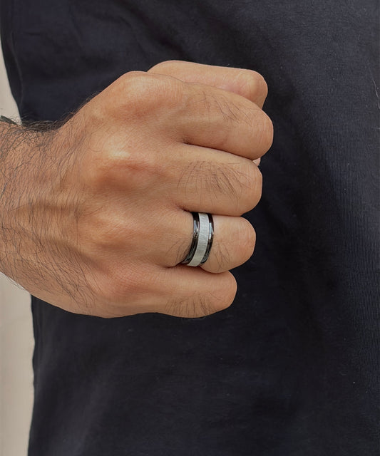 Everyday mens ring