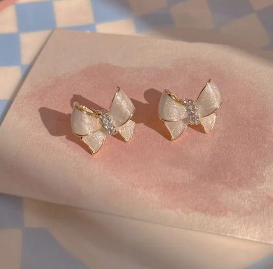 Pintersty Bow Earring